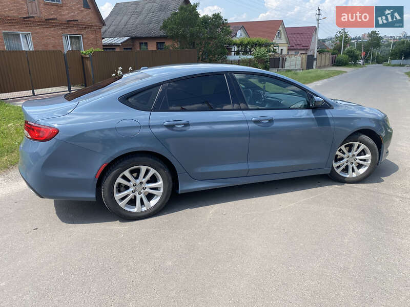 Седан Chrysler 200 2014 в Хмельницком