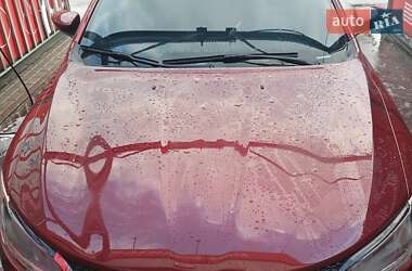 Седан Chrysler 200 2015 в Киеве