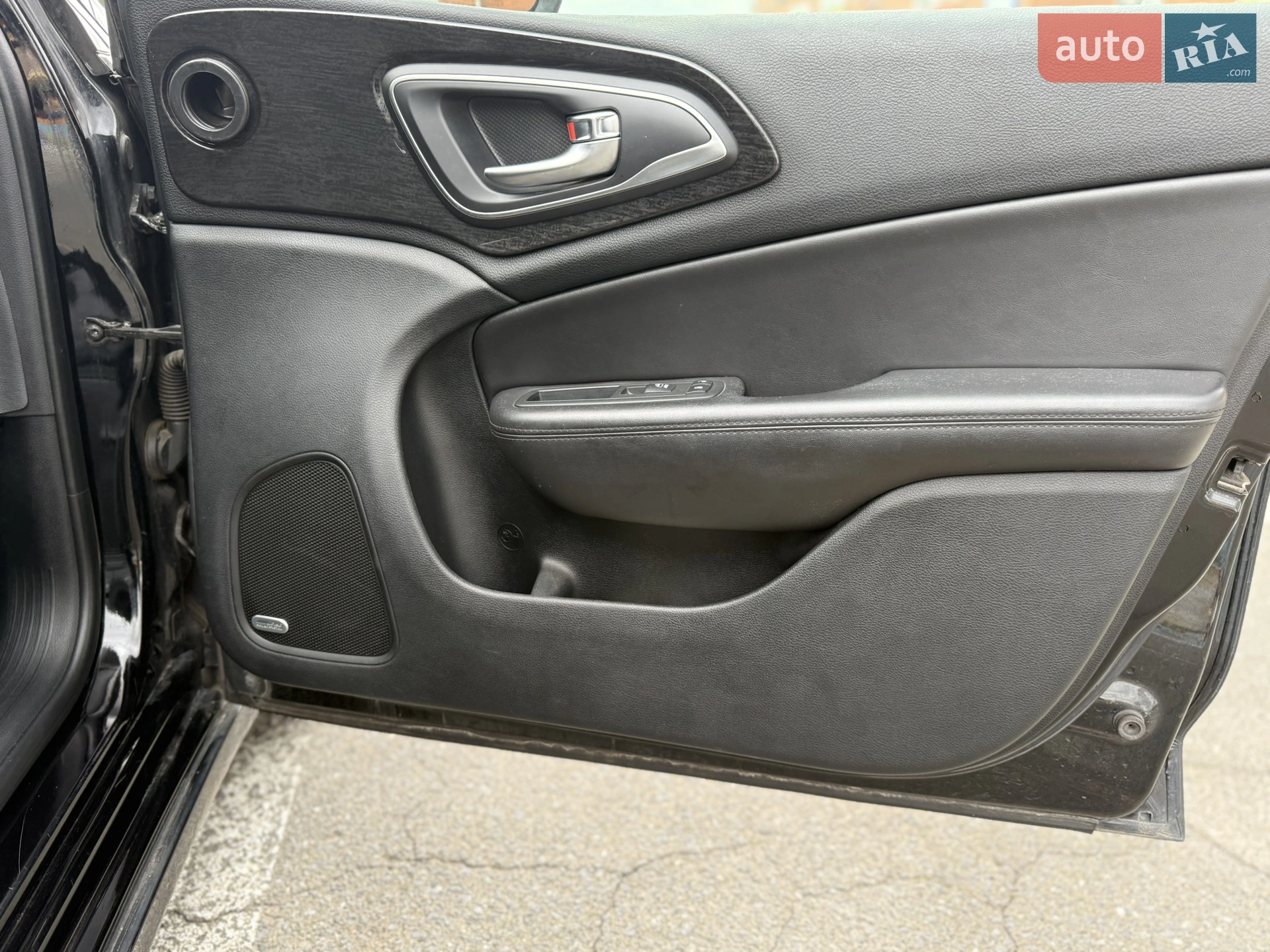 2014 Chrysler 200 - мініатюра 9