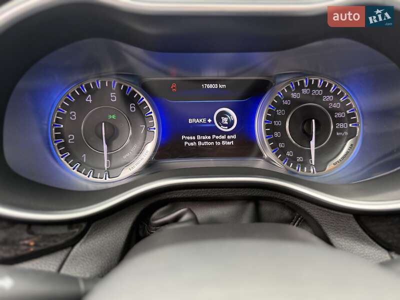 Седан Chrysler 200 2014 в Киеве фото 3 Седан Chrysler 200 2014 в Киеве