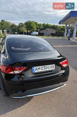Седан Chrysler 200 2015 в 