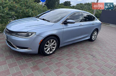 Седан Chrysler 200 2015 в 