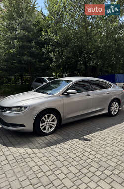 Седан Chrysler 200 2015 в Івано-Франківську