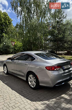 Седан Chrysler 200 2015 в 
