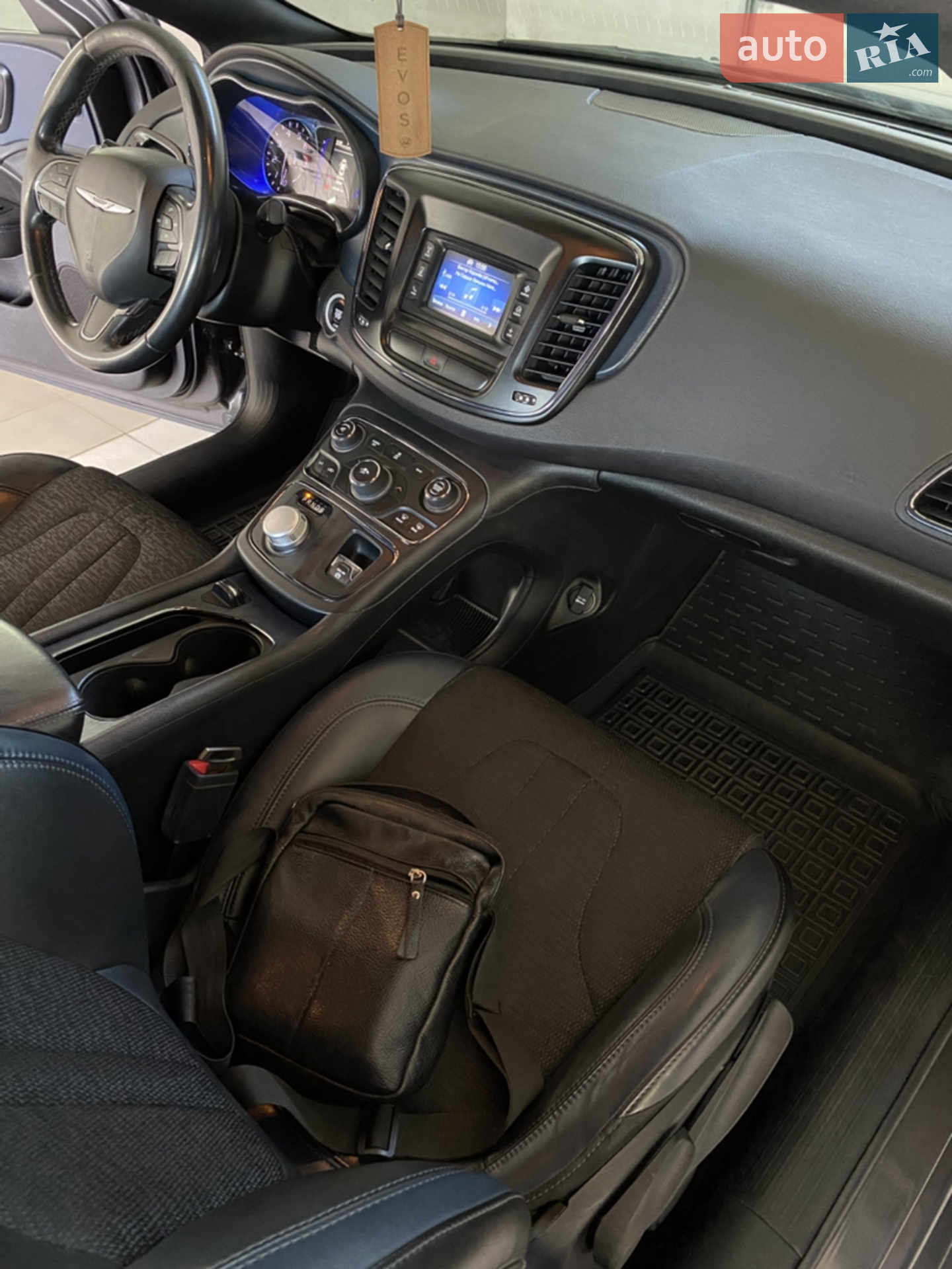 2016 Chrysler 200 - мініатюра 16