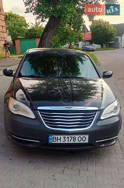 Седан Chrysler 200 2012 в 