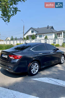 Седан Chrysler 200 2016 в 
