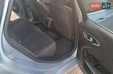 Седан Chrysler 200 2015 в 