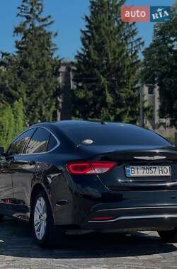 Седан Chrysler 200 2015 в 