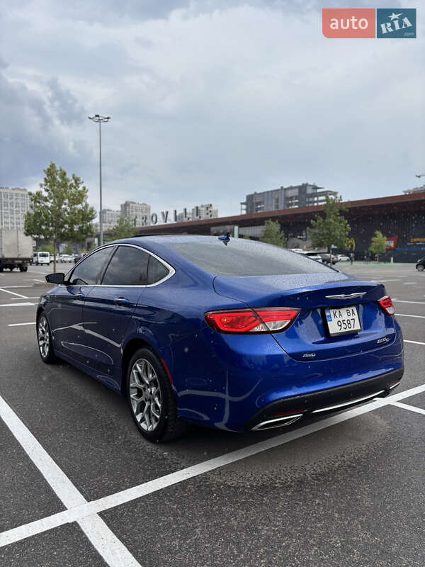 Седан Chrysler 200 2014 в Киеве