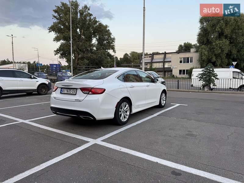 Седан Chrysler 200 2014 в Киеве