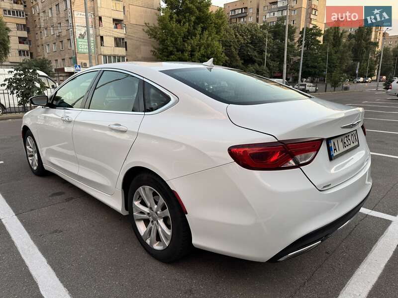 Седан Chrysler 200 2014 в Киеве