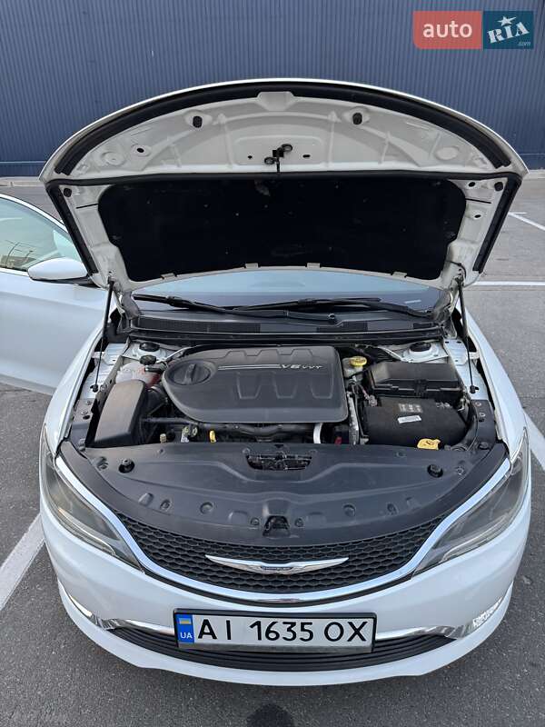 Седан Chrysler 200 2014 в Киеве