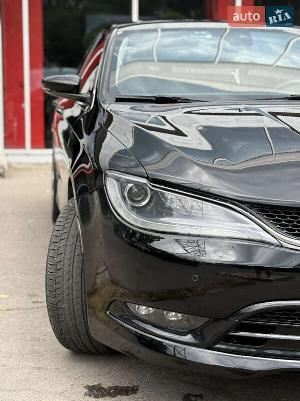 Седан Chrysler 200 2014 в Дніпрі