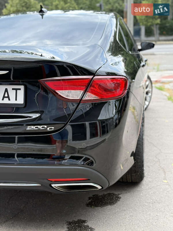 Седан Chrysler 200 2014 в Дніпрі