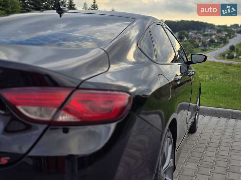 Седан Chrysler 200 2014 в Тернополі