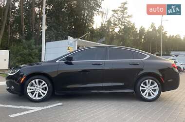 Седан Chrysler 200 2015 в 