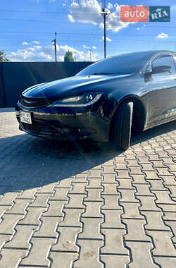 Седан Chrysler 200 2014 в 