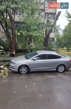 Седан Chrysler 200 2016 в 
