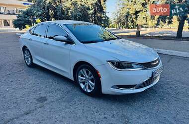 Седан Chrysler 200 2015 в Чорноморську