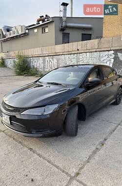 Седан Chrysler 200 2015 в Запоріжжі