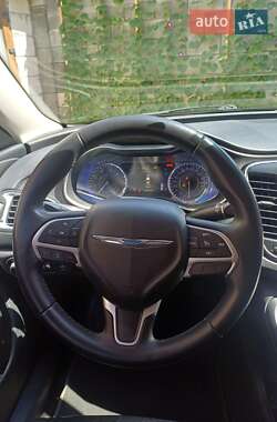 Седан Chrysler 200 2016 в 