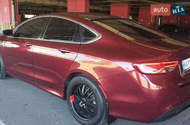 Седан Chrysler 200 2015 в 