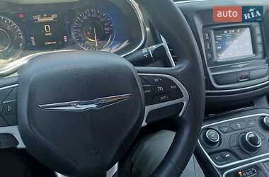 Седан Chrysler 200 2015 в 