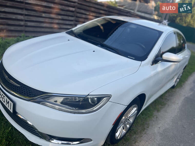 Седан Chrysler 200 2015 в Броварах