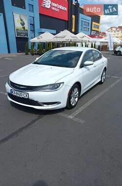 Седан Chrysler 200 2016 в 