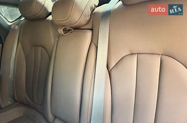 Седан Chrysler 200 2015 в 