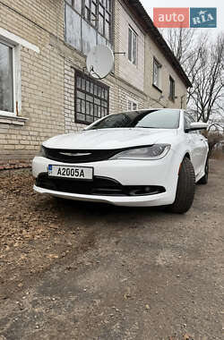 Седан Chrysler 200 2014 в Богодухіву