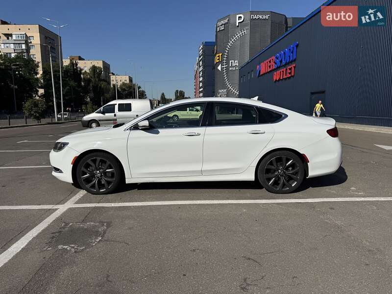 Седан Chrysler 200 2014 в Киеве