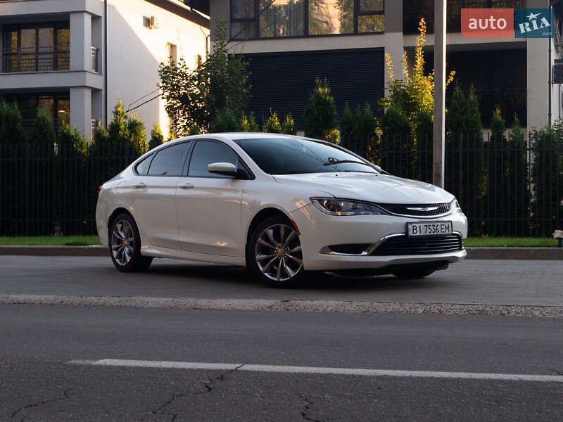Седан Chrysler 200 2014 в Кременчуге