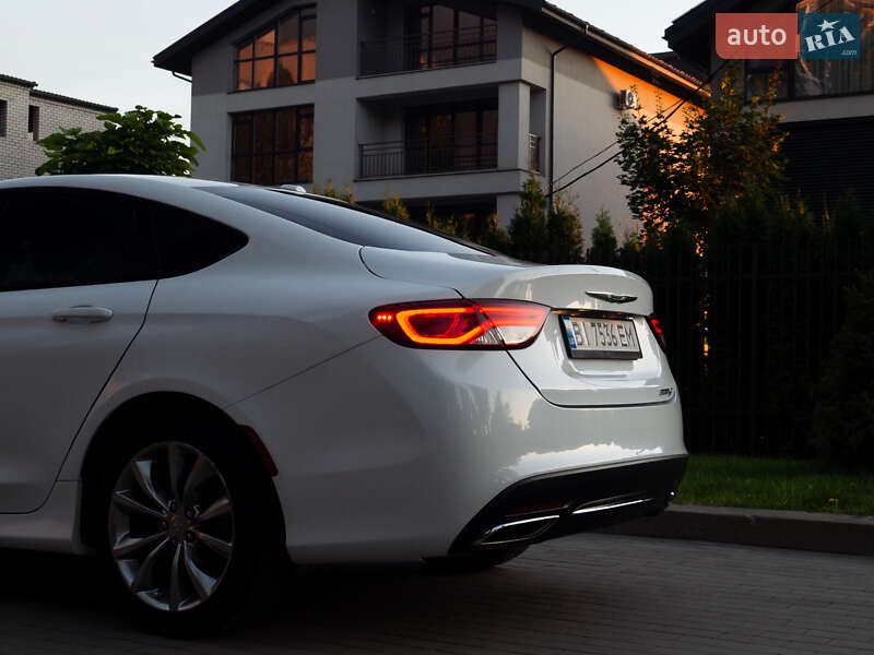 Седан Chrysler 200 2014 в Кременчуге