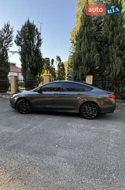 Седан Chrysler 200 2014 в 