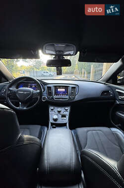 Седан Chrysler 200 2014 в 