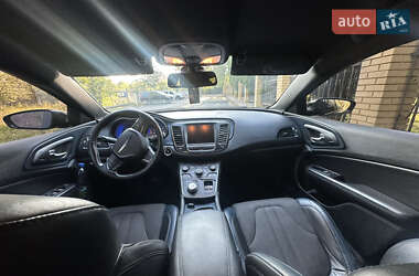 Седан Chrysler 200 2014 в 