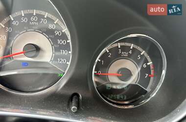 Седан Chrysler 200 2013 в 