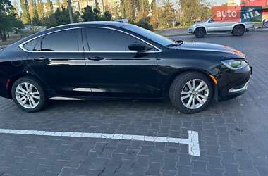 Седан Chrysler 200 2015 в Кам'янському