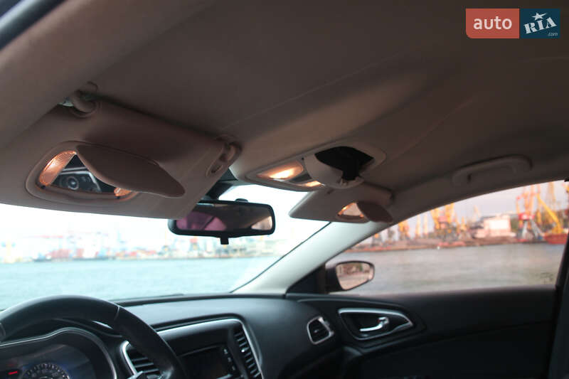 Седан Chrysler 200 2014 в Одессе