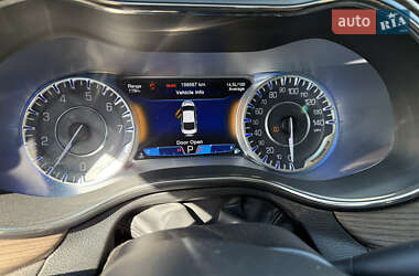 Седан Chrysler 200 2014 в 