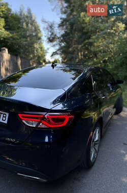 Седан Chrysler 200 2016 в 