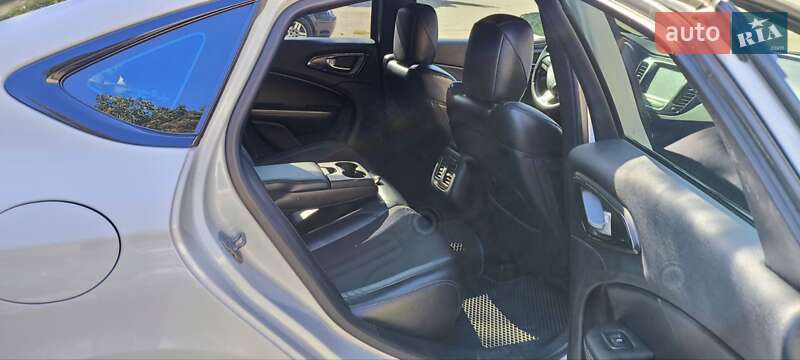 Седан Chrysler 200 2015 в Броварах фото 15 Седан Chrysler 200 2015 в Броварах