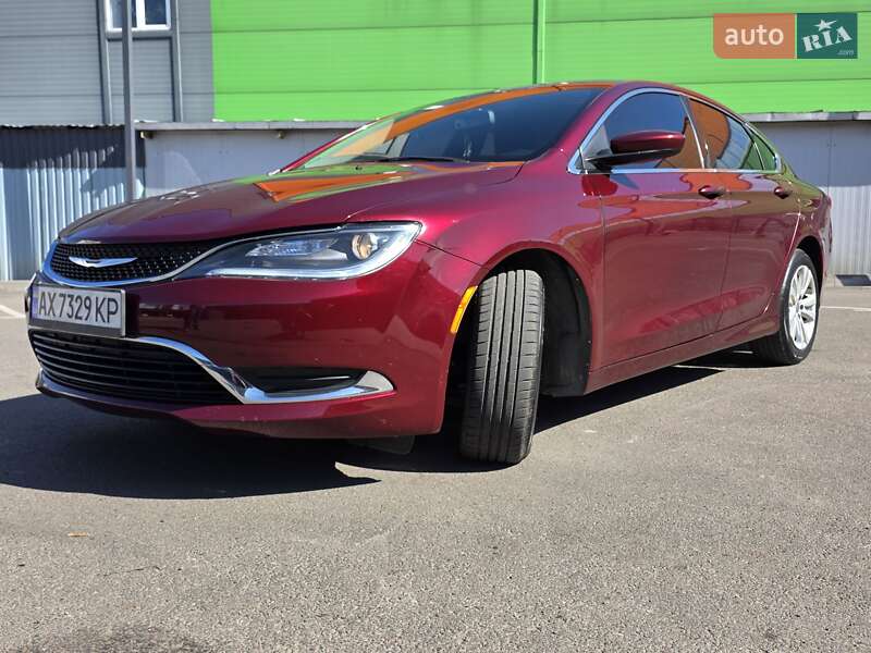Седан Chrysler 200 2015 в 