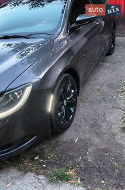 Седан Chrysler 200 2015 в 