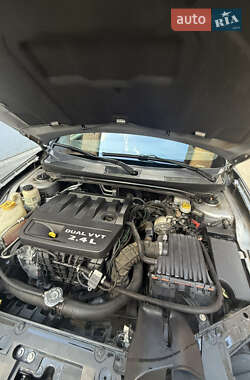 Седан Chrysler 200 2012 в 