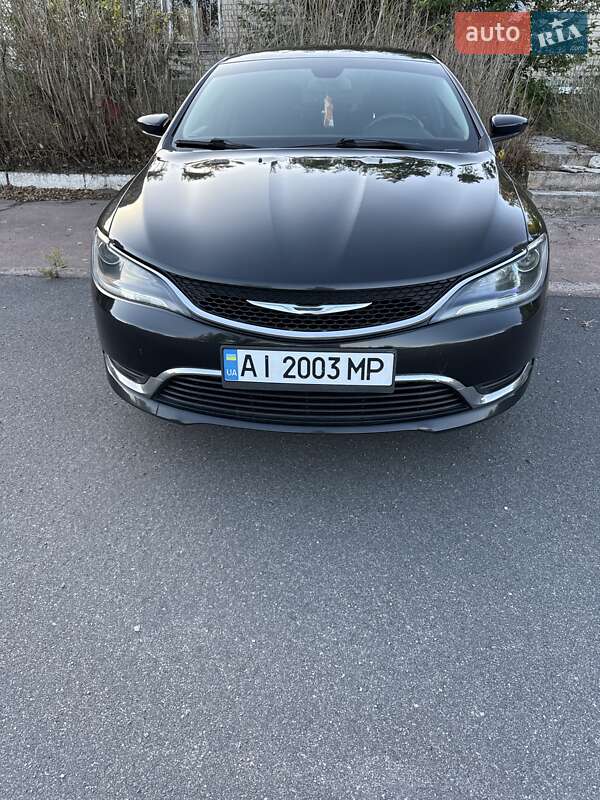 Седан Chrysler 200 2016 в Борисполе