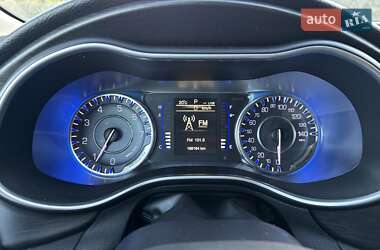 Седан Chrysler 200 2016 в 
