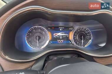 Седан Chrysler 200 2015 в 